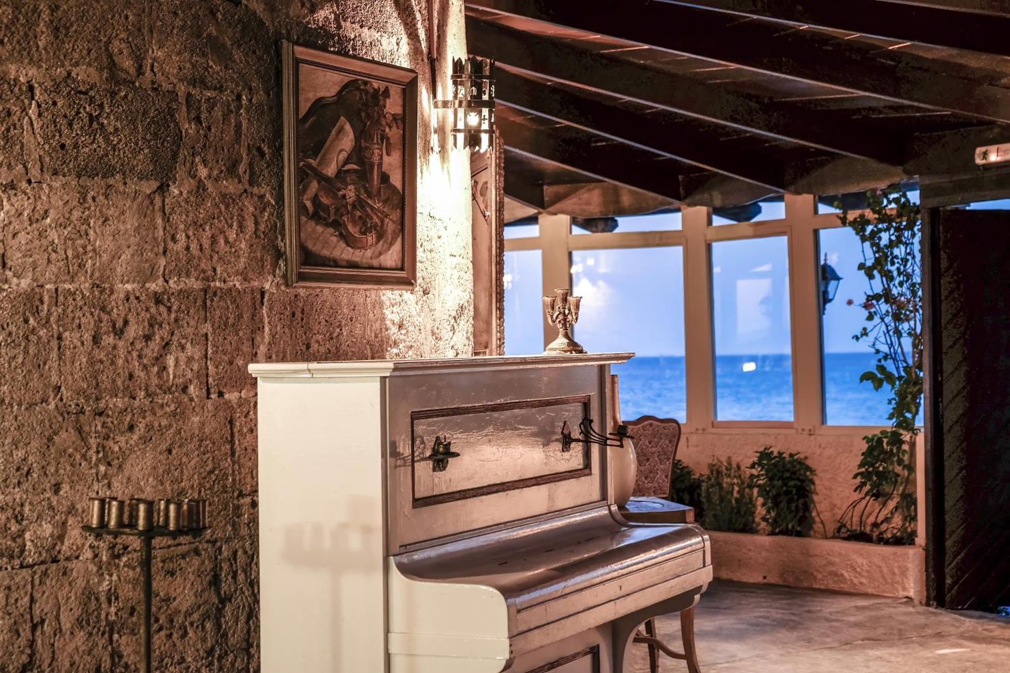 Windmill Renovated 2025 Villa Ялисос Екстериор снимка