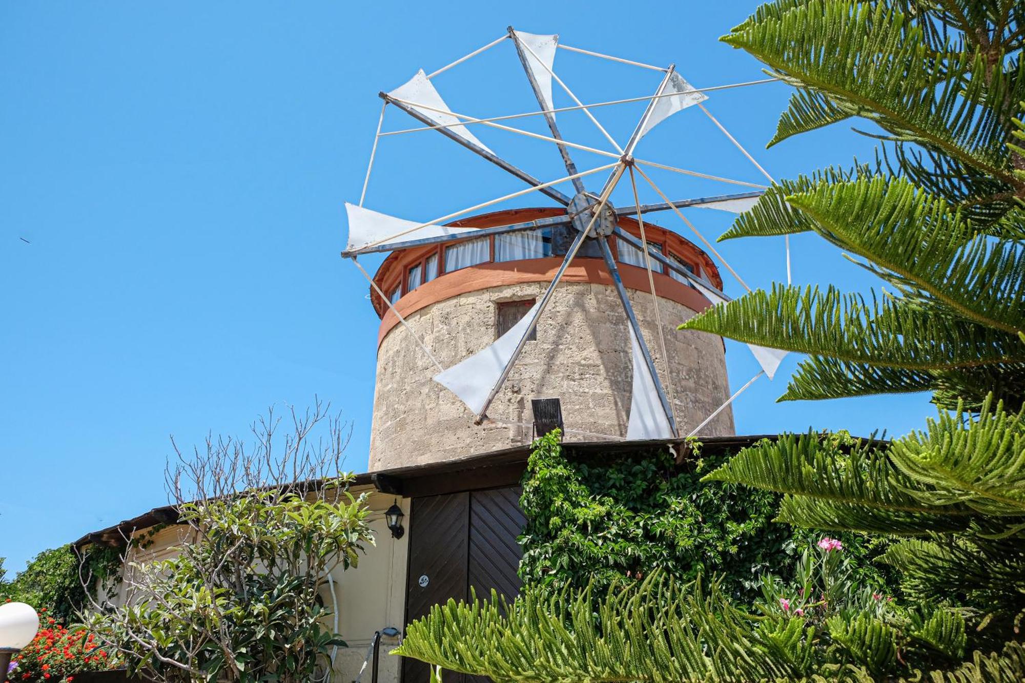 Windmill Renovated 2025 Villa Ялисос Екстериор снимка